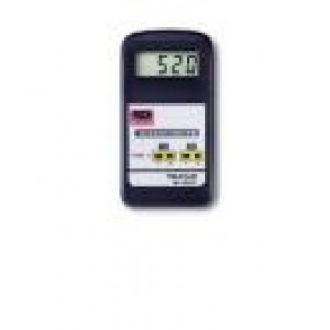 Digital thermometer for two sensors